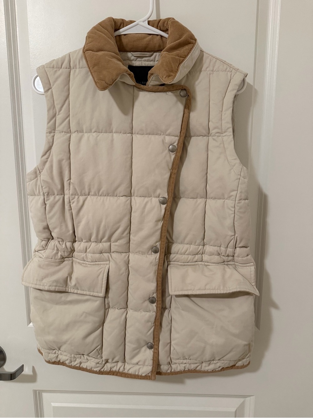 Banana Republic Cream Quilted Vest with Tan Trim